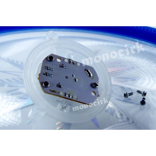 frisbee lumineux AEROBIE Skylighter 25cm, magasin cirque Nantes 44