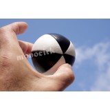 jonglerie balle Breizh noir et blanc 67mm, magasin cirque Nantes 44