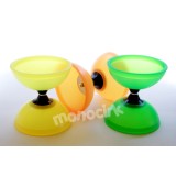 jonglerie diabolo axe fixe HENRYS VISION transparent, cirque Nantes 44