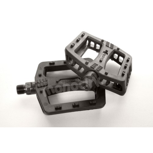 pédales BMX nylon noires cross, magasin monocycles cirque Nantes 44