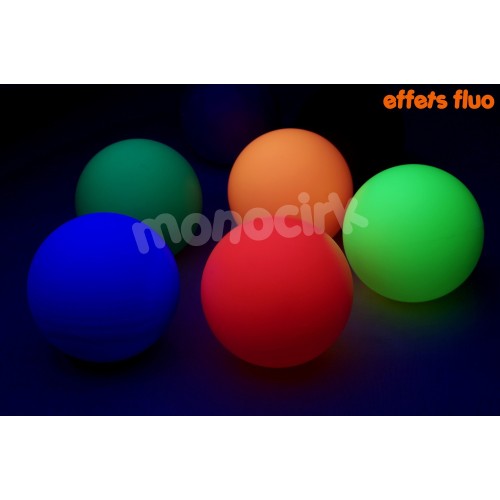 Balle jonglerie de scène PLAY pvc 90mm mate, magasin cirque Nantes