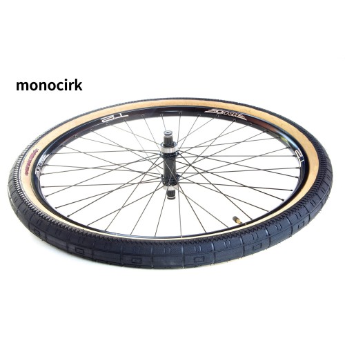 roue 29" ISIS Koxx + pneu Vee Tire 29x2,4